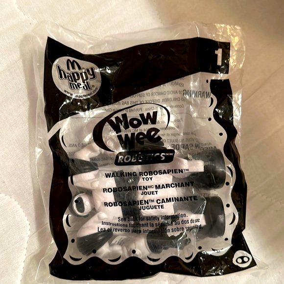 NWT❤️MCDONALD’S HAPPY MEAL WOW WEE ROBOTICS WALKING ROBOSAPIEN TOY NUMBER 1 - Picture 1 of 3